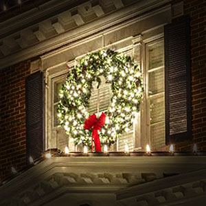 led-christmas-wreaths-installation-in-cincinnati-oh-area